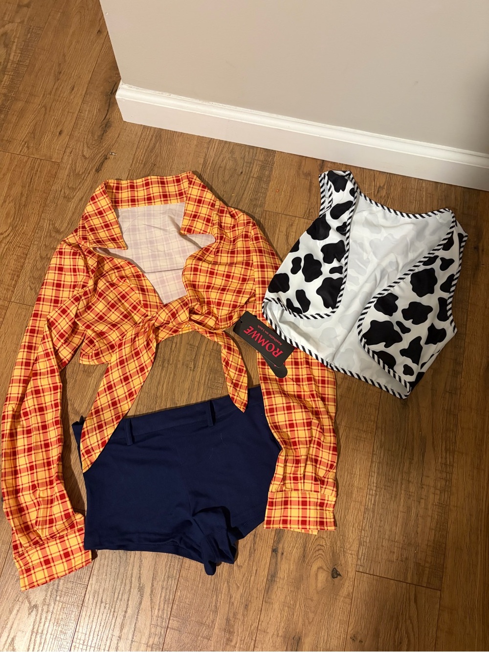 ROMWE Yellow & Red Plaid Tie-Front Crop Blouse